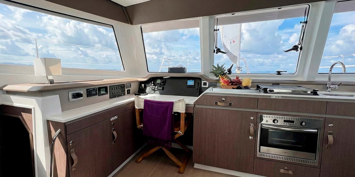 Аренда катамарана Bali Catspace Siva на Пхукете